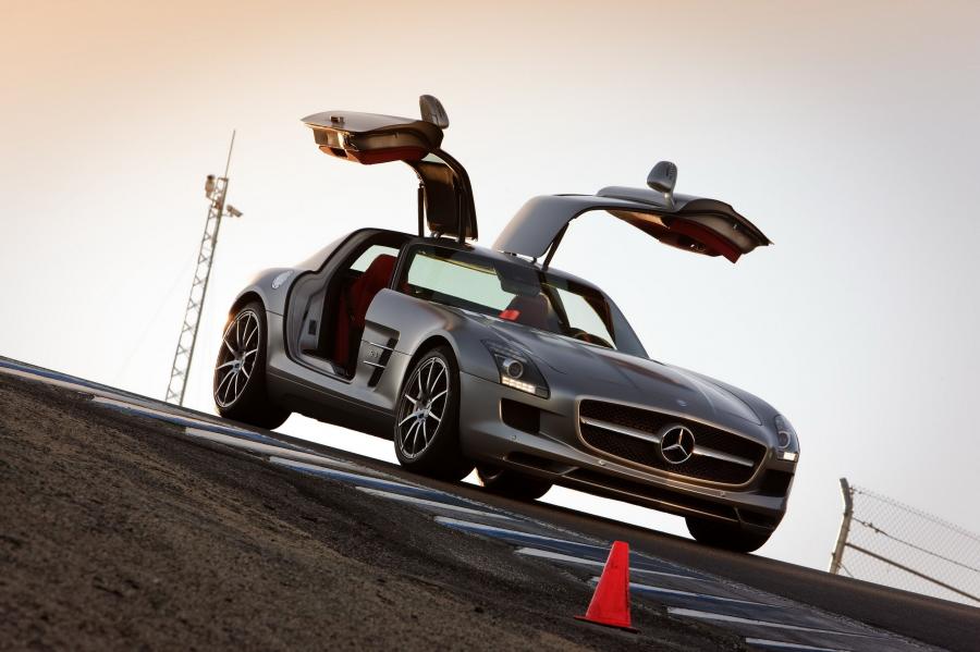  Mercedes-Benz SLS AMG 2010 года  (фото 123 из 526)